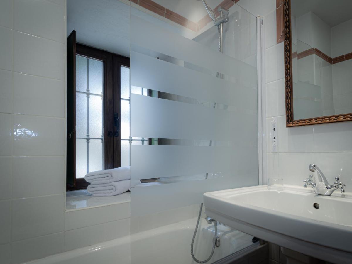 Posada Pena Pintada By Vivere Stays Cercedilla Ngoại thất bức ảnh