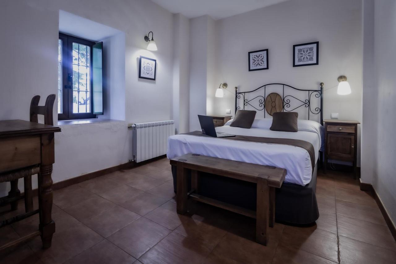 Posada Pena Pintada By Vivere Stays Cercedilla Ngoại thất bức ảnh