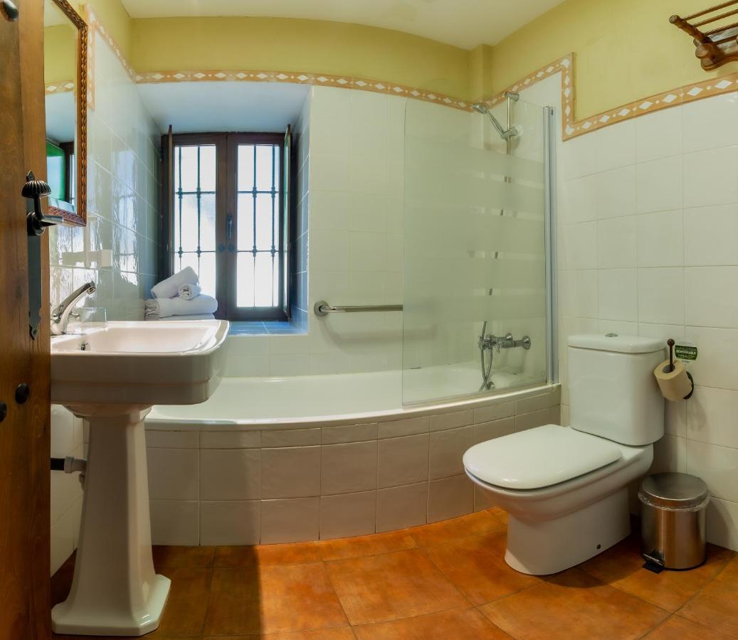 Posada Pena Pintada By Vivere Stays Cercedilla Ngoại thất bức ảnh
